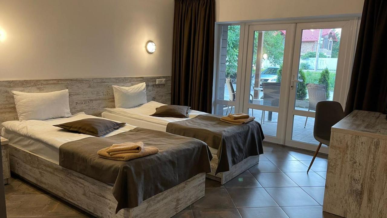 Hotel Clubhouse Ivano-Frankivsk Esterno foto